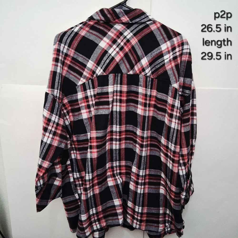 🎉NW Roaman's Black and Red Plaid Button Down Shirt - Picture 2 of 7